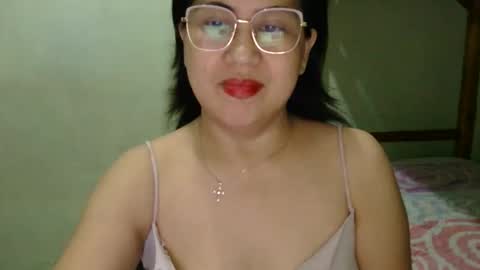 alissalove18 online show from May 22, 9:27 am