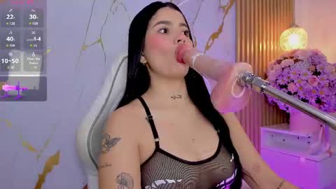 Alissa owens online show from July 28, 11:17 am