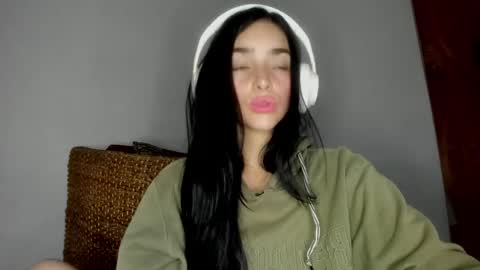 Alisson369  online show from April 29, 9:14 am