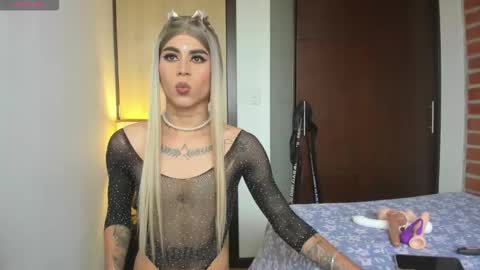 alisson online show from February 15, 1:21 pm