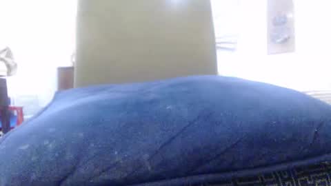 aliuno123456789 online show from April 30, 10:20 am