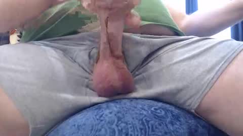 aliuno123456789 online show from November 20, 4:59 pm