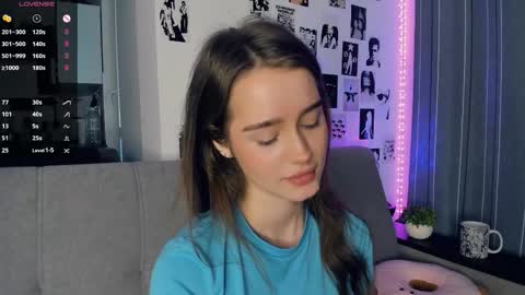 Alivia online show from November 2, 10:15 am