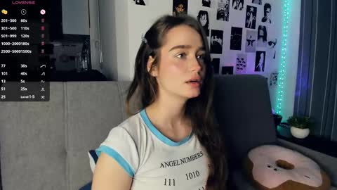 Alivia online show from November 22, 9:41 am