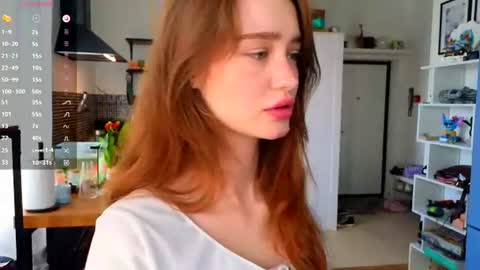 Alivia    online show from June 15, 9:34 am