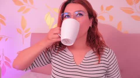 Alix online show from July 2, 8:36 pm