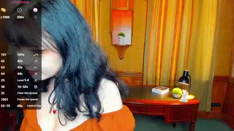 Emily online show from June 6, 9:59 am