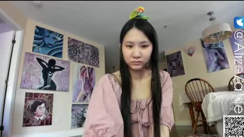 Alize Zaide online show from May 4, 8:26 pm