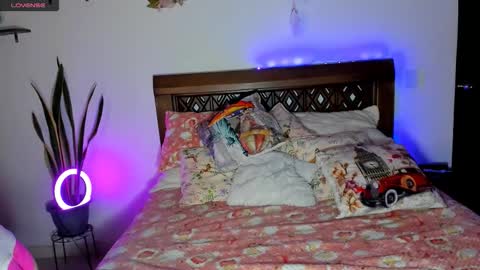 Andrea..... online show from October 9, 12:16 am