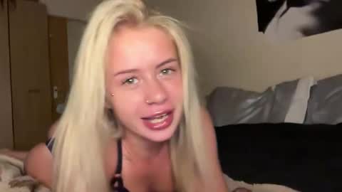 Allana online show from November 14, 7:38 pm