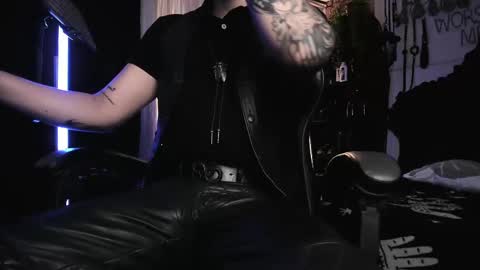   online show from February 11, 6:44 pm