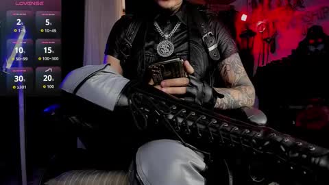   online show from December 2, 6:17 pm