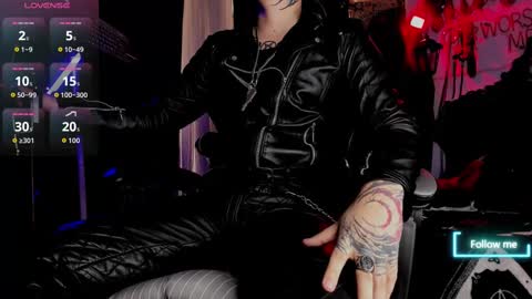   online show from October 2, 3:33 pm