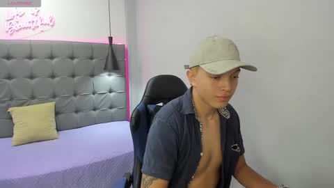 allanvicent online show from March 18, 10:37 pm