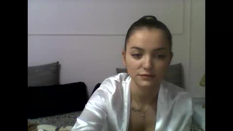 Alesia online show from February 16, 2:48 pm