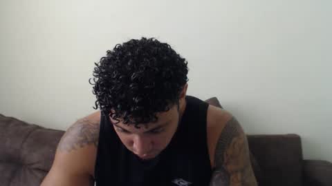 allen_ferrer10 online show from April 10, 3:28 pm