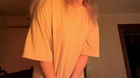 Alle online show from March 17, 8:47 pm