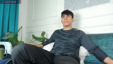 Allex online show from December 17, 1:18 pm