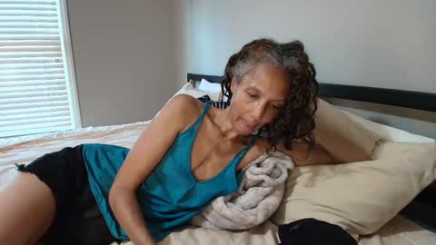 wishlist on bio online show from September 13, 10:34 pm