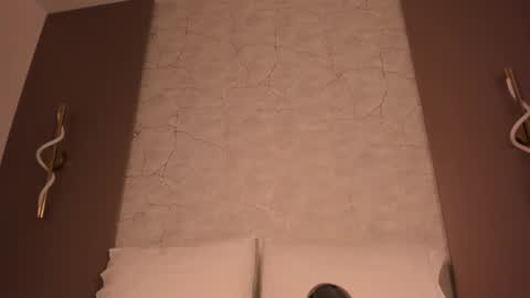 A L L I E online show from December 16, 2:19 am