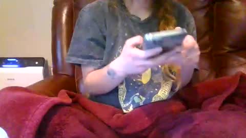 alliebearx online show from March 12, 7:39 pm