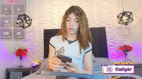 allison_parker1_ online show from July 2, 12:32 pm