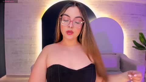 Allison Rogers online show from June 23, 11:50 am