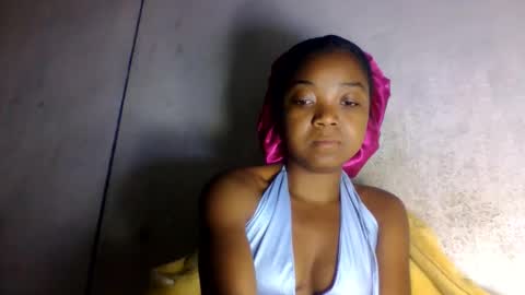 allizida01 online show from May 22, 10:38 pm