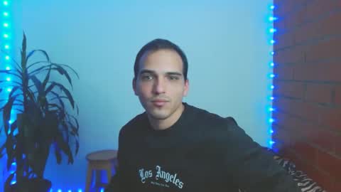 Max online show from November 2, 5:02 pm