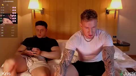 Justin online show from November 17, 3:47 pm