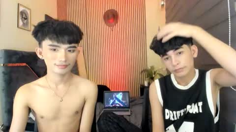 kim and josh online show from October 16, 9:53 am