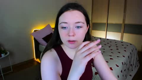 alluringeyess online show from May 1, 12:43 pm