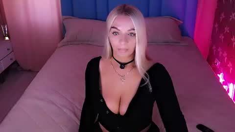 AlwaysHot online show from July 8, 2:15 am