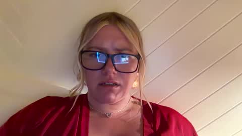 allyanalangel online show from April 23, 5:48 am