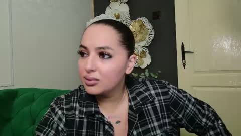         online show from June 25, 4:01 pm