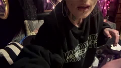 allymoon1369 online show from February 17, 11:42 am