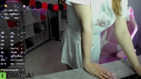 alma_jons online show from October 27, 12:32 am