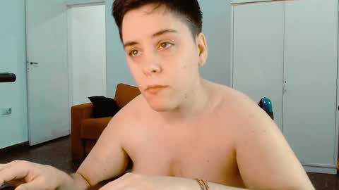 Almond online show from March 1, 11:04 pm