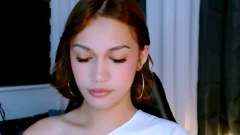 Alondra online show from July 6, 7:38 am