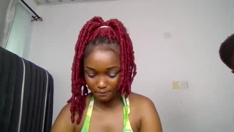 Elly online show from March 10, 7:34 am