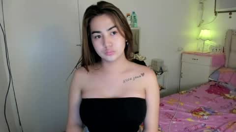 alovelydollnica online show from July 17, 1:40 am
