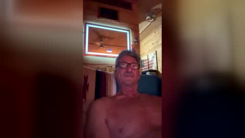 alpacamike online show from January 15, 7:50 am