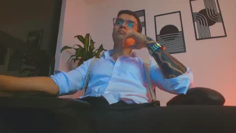 alpha_dominus_ online show from June 16, 6:39 am