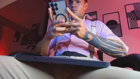 alpha_dominus_ online show from June 30, 3:39 am