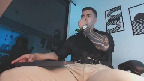 alpha_dominus_ online show from August 1, 4:25 am