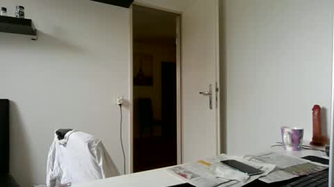 alphah_hunk online show from May 5, 11:16 am