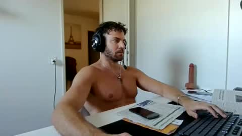 alphah_hunk online show from March 10, 1:59 pm