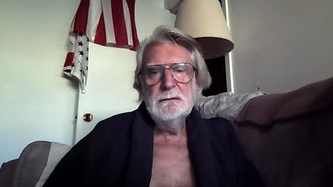 AlphaUniform online show from December 6, 1:38 pm