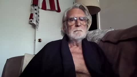 AlphaUniform online show from January 12, 7:31 pm