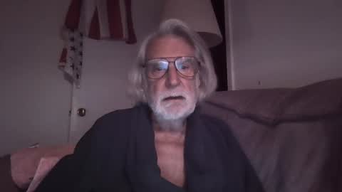 AlphaUniform online show from October 22, 11:45 am